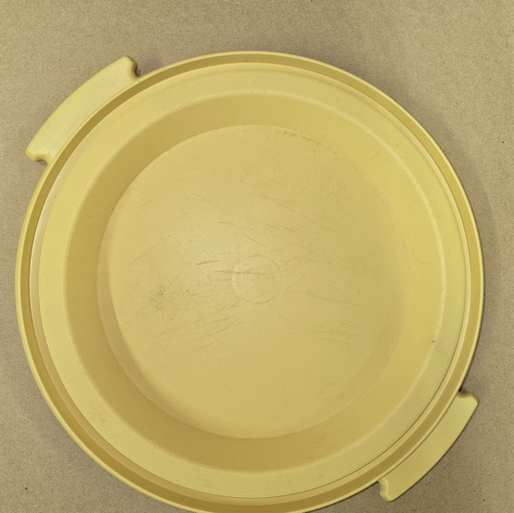 Vintage Tupperware Cake Taker LID ONLY - Picture 2 of 2